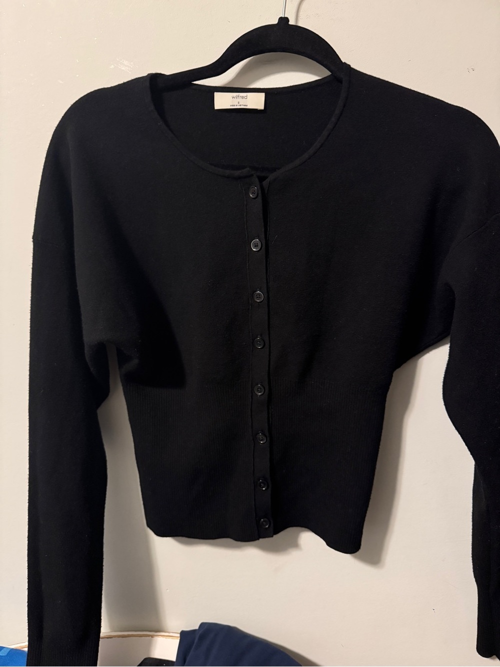 Aritzia Black Button-Front Cropped Cardigan